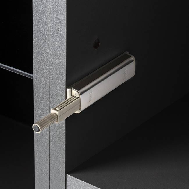 Шкаф с двумя распашными дверками Сидней 13.200 и два шкафа с дверками-стекло цвет антрацит/МДФ веллюто капучино Шкаф с двумя распашными дверками Сидней 13.200 и два шкафа с дверками-стекло цвет антрацит/МДФ веллюто капучино