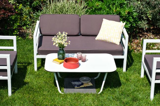 "Эстелья" лаунж-зона из алюминия со столиком из HPL 4-местная "Эстелья" лаунж-зона из алюминия со столиком из HPL 4-местная