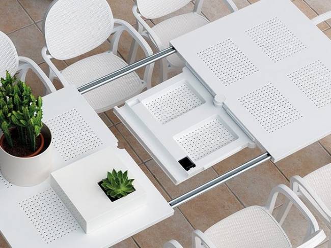 Стол пластиковый раздвижной Libeccio белый 1600-2200х740х1000 мм