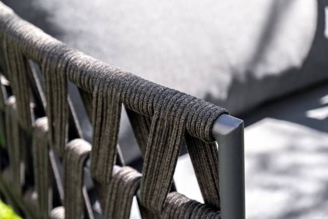 "Диего" лаунж-зона 4-местная плетеная из роупа (веревки), каркас алюминиевый темно-серый, роуп темно-серый "Диего" лаунж-зона 4-местная плетеная из роупа (веревки), каркас алюминиевый темно-серый, роуп темно-серый