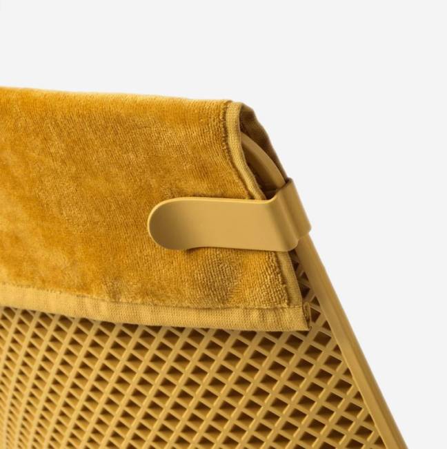 Лаунж-кресло пластиковое Net Lounge горчичный 615х900х990 мм