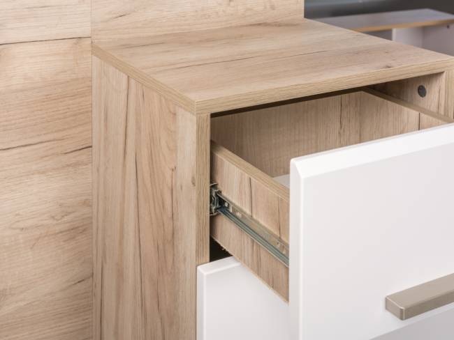 Прихожая Лайн № 3 цвет дуб крафт серый/фасады МДФ белый глянец Прихожая Лайн № 3 цвет дуб крафт серый/фасады МДФ белый глянец